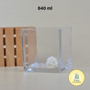 Wadah Kaca Tebal Persegi 640 ml